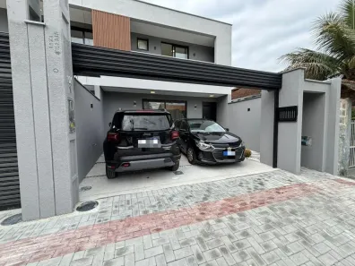 Sobrado com 3 Quartos à venda, 100m² no América, Joinville