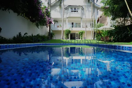 Casa com 4 Quartos para alugar, 847m² no Jardim Cordeiro, São Paulo