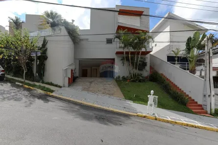 Sobrado com 2 Quartos à venda, 279m² no Vila Oliveira, Mogi das Cruzes