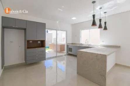Casa de Condomínio com 3 Quartos à venda, 190m² no Vila Petrópolis, Atibaia