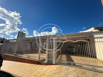 Casa com 3 Quartos à venda, 305m² no Centro, Marília