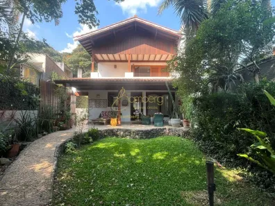 Casa com 3 Quartos para alugar, 300m² no Jardim dos Estados, São Paulo