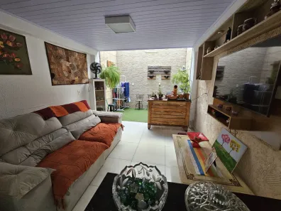 Casa com 2 Quartos à venda, 100m² no Conjunto Água Branca, Contagem