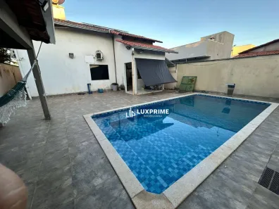Casa com 3 Quartos à venda, 160m² no Plano Diretor Sul, Palmas