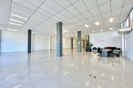 Ponto Comercial para alugar, 725m² no São João, Porto Alegre