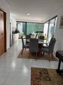 Casa com 3 Quartos à venda, 134m² no Jardim Bolívia, Jandira
