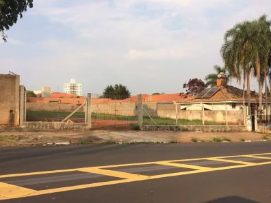 Lote/Terreno para alugar, 1060m² no Parque Taquaral, Campinas