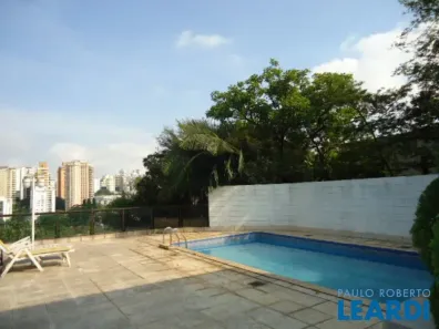Sobrado com 4 Quartos à venda, 670m² no Pacaembu, São Paulo