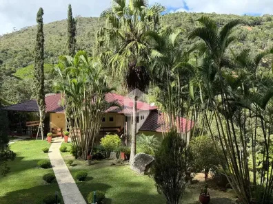 Casa com 9 Quartos à venda, 520m² no Araras, Petrópolis