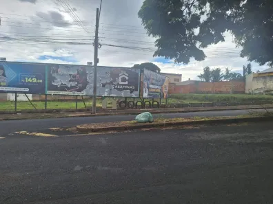 à venda, 1414m² no Fabrício, Uberaba