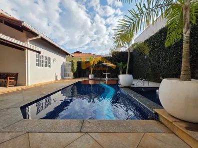 Casa com 3 Quartos para alugar, 330m² no Vila Santa Catarina, Americana