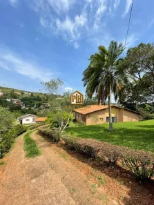 Fazenda/Sítio com 3 Quartos à venda, 447m² no Jardim Estância Brasil, Atibaia