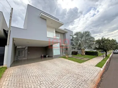 Sobrado com 4 Quartos à venda, 477m² no Chácaras Aeroporto, Maringá