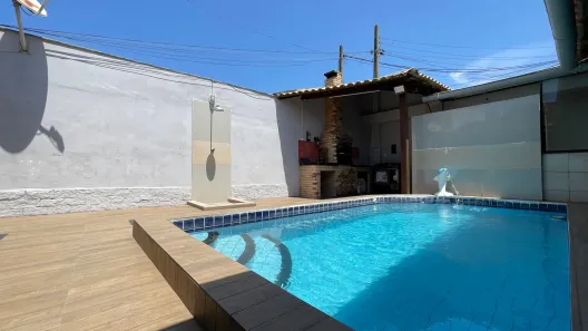 Casa com 5 Quartos à venda, 258m² no Parque Burle, Cabo Frio