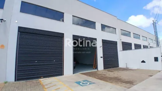 Galpão/Depósito/Armazém para alugar, 360m² no Novo Mundo, Uberlândia