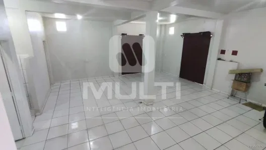 Casa com 7 Quartos à venda, 277m² no São Jorge, Uberlândia