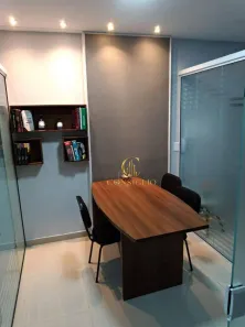 Sala Comercial à venda, 44m² no Centro, São José dos Campos