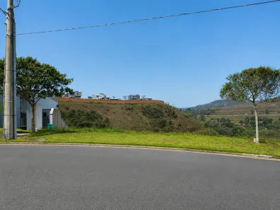 Lote/Terreno à venda, 643m² no São Pedro, Juiz de Fora