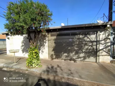 Casa com 3 Quartos à venda, 204m² no Parque Alvorada, Araraquara
