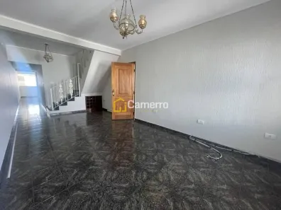 Casa com 4 Quartos para alugar, 238m² no Parque Novo Mundo, Americana