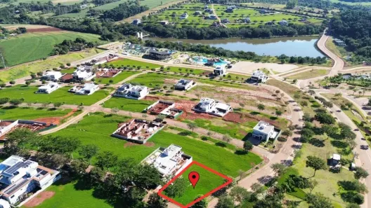 Lote/Terreno à venda, 836m² no Jardins de Monet Residence, Maringá