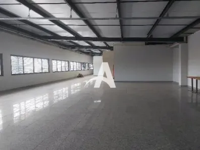 Sala Comercial para alugar, 600m² no Santa Mônica, Uberlândia