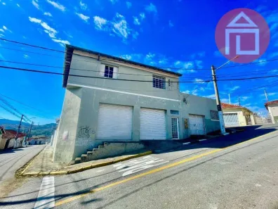 Casa com 3 Quartos à venda, 220m² no Lavapés, Bragança Paulista
