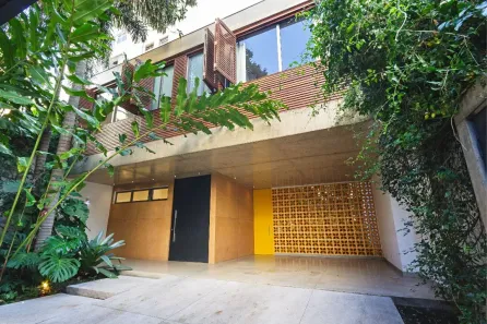 Casa com 3 Quartos à venda, 320m² no Cerqueira César, São Paulo