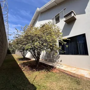 Casa com 4 Quartos para alugar, 340m² no Parque das Esmeraldas, Marília