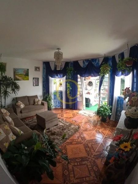 Casa com 3 quartos — Trevo, Belo Horizonte