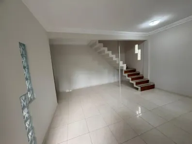 Apartamento com 3 Quartos para alugar, 200m² no Umarizal, Belém