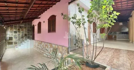 Casa com 3 Quartos à venda, 217m² no Floresta, Belo Horizonte