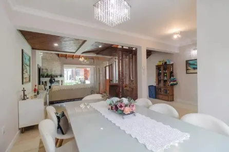 Casa com 4 Quartos para alugar, 330m² no Espírito Santo, Porto Alegre