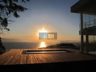 Casa de Condomínio com 3 Quartos à venda, 461m² no Cacupé, Florianópolis