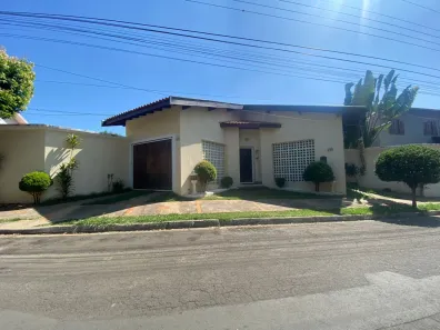 Casa de Condomínio com 3 Quartos para alugar, 295m² no Dois Córregos, Piracicaba