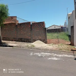 Lote/Terreno à venda, 250m² no Jardim Itamarati, Botucatu