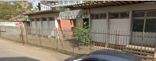 Prédio Residencial à venda, 613m² no Centro, Guanhães