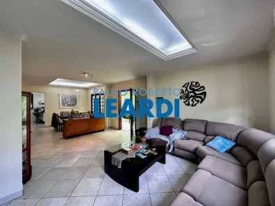 Casa com 3 Quartos à venda, 219m² no Parque Colonial, São Paulo