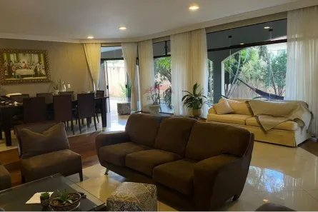 Casa com 4 Quartos à venda, 500m² no Taguatinga Sul, Brasília