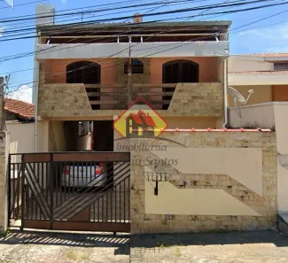 Sobrado com 3 Quartos à venda, 150m² no Vila São José, Taubaté