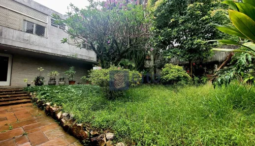 Casa com 4 Quartos para alugar, 510m² no Pacaembu, São Paulo