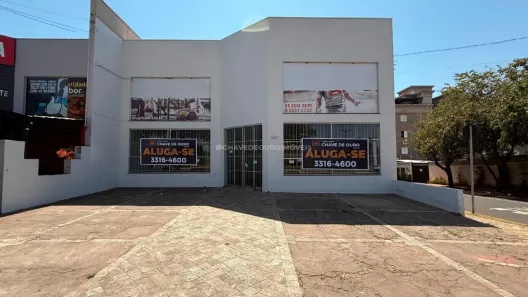 Sala Comercial para alugar, 240m² no Santa Marta, Uberaba
