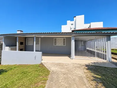 Casa com 2 Quartos para alugar, 86m² no Presidente Médici, Chapecó