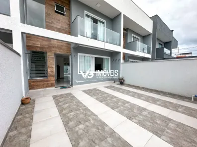 Sobrado com 3 Quartos à venda, 136m² no Beltrami, Pontal do Paraná
