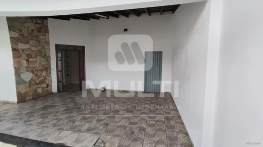 Casa com 3 Quartos para alugar, 200m² no Jardim Patrícia, Uberlândia
