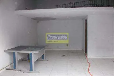 Ponto Comercial para alugar, 30m² no Vila Margarida, São Vicente