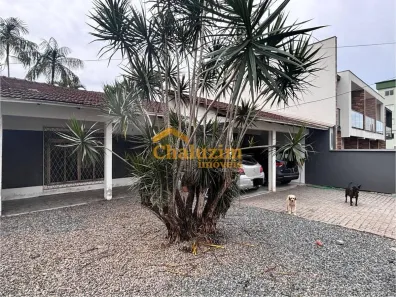 Casa com 2 Quartos à venda, 160m² no Costa e Silva, Joinville