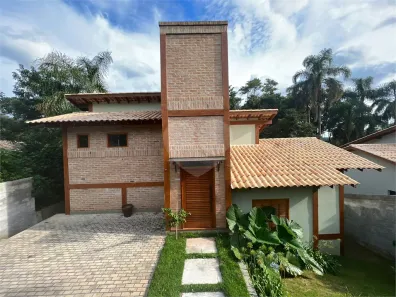 Sobrado com 3 Quartos à venda, 900m² no Roseira, Mairiporã