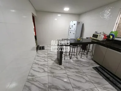 Casa com 2 Quartos à venda, 100m² no Oitis, Contagem