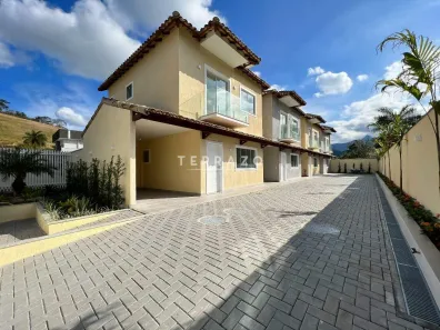 Casa de Condomínio com 3 Quartos à venda, 110m² no Cotia, Guapimirim